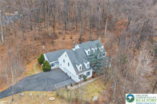 3475 Honeysuckle Rd, BETHLEHEM, PA, 18015-8955 | Card Image