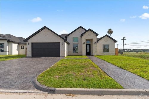 100 Brooks Cir S, La Feria, TX, 78559-2110 | Card Image