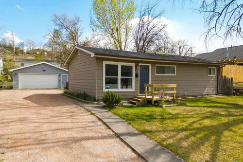 1001 Ohio St, Rapid City, SD, 57701-5813 | Card Image