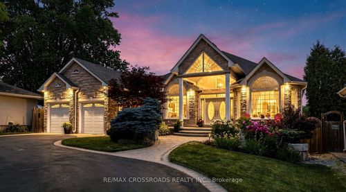 3531 Garrard Rd, Whitby, ON, L1R3L1 | Card Image