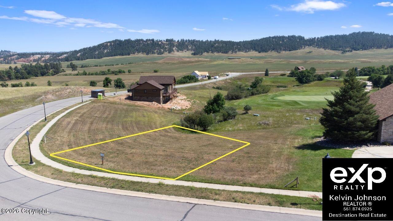 Land in Hulett