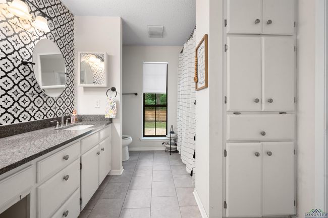 1105 Sequoia Cir, House other with 4 bedrooms, 2 bathrooms and null parking in Kilgore TX | Image 11