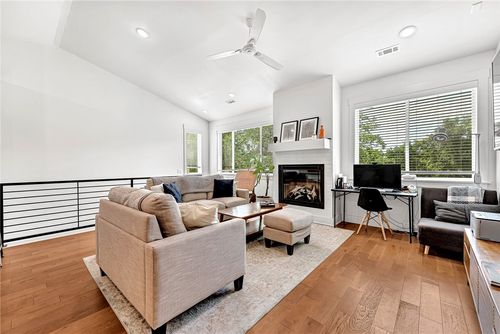 118 Ne Briartown Mews, Bentonville, AR, 72712-4121 | Card Image