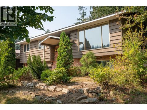387 Pearkes Dr, Revelstoke, BC, V0E2S1 | Card Image