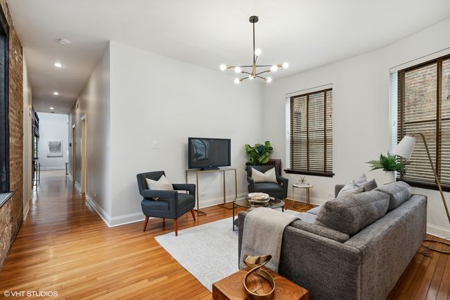 APT-3W - 660 W Roscoe St, Home with 2 bedrooms, 2 bathrooms and 1 parking in CHICAGO IL | Image 9