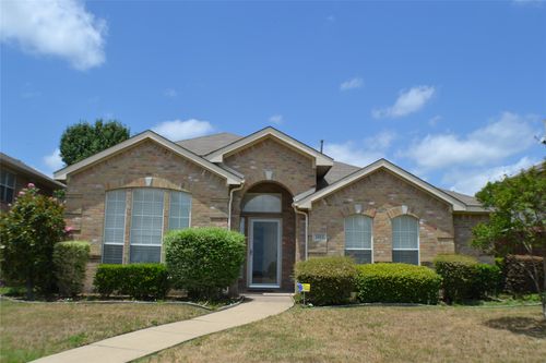 1013 Clear Creek Dr, Mesquite, TX, 75181-4293 | Card Image