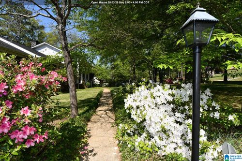 1212 Bellevue Dr, Gadsden, AL, 35904-3628 | Card Image