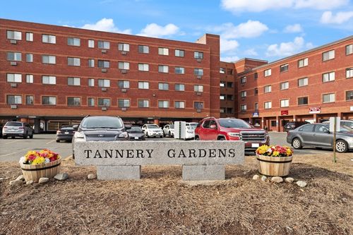 apt-305-111 Foster St, Peabody, MA, 01960-5947 | Card Image