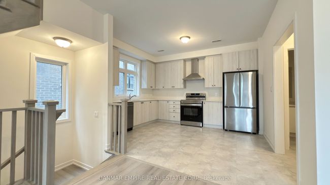 1546 Moonseed Pl, House attached with 3 bedrooms, 3 bathrooms and 1 parking in Milton ON | Image 9