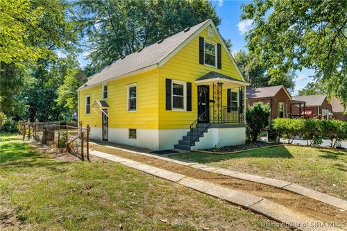 3326 Algonquin Pkwy, Louisville, KY, 40211-1911 | Card Image