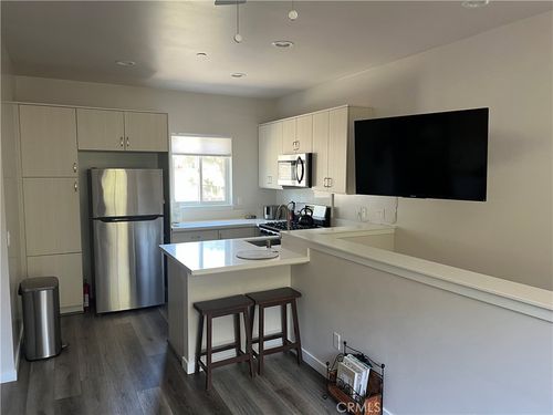 2 Old Mission Dr, Solvang, CA, 93463 | Card Image