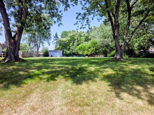 6421 Plainfield Avenue, Kalamazoo, MI, 49048 | Card Image