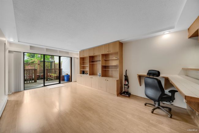 101 - 590 Whiting Way, Condo with 2 bedrooms, 1 bathrooms and 1 parking in Coquitlam BC | Image 11