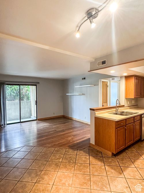 apt-4g-7204 S Station Creek Way, Cottonwood Heights, UT, 84047-4225 | Card Image