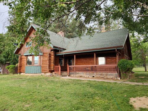 67138 Hunter Rd, Summerville, OR, 97876-8186 | Card Image