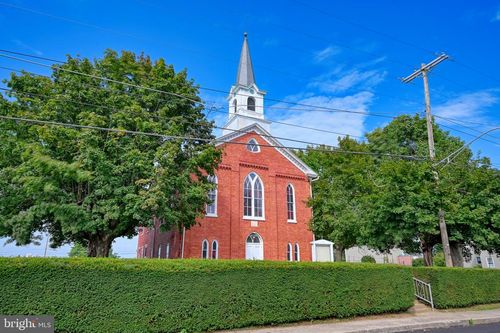145 Tulpehocken St, BERNVILLE, PA, 19506-8943 | Card Image