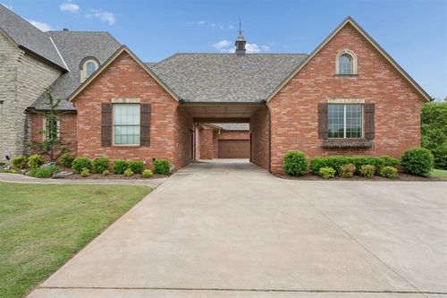 10221 S Triple X Rd, Choctaw, OK, 73020-3906 | Card Image