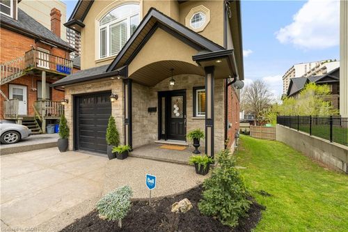 199 Hunter St W, Hamilton, ON, L8P1R7 | Card Image