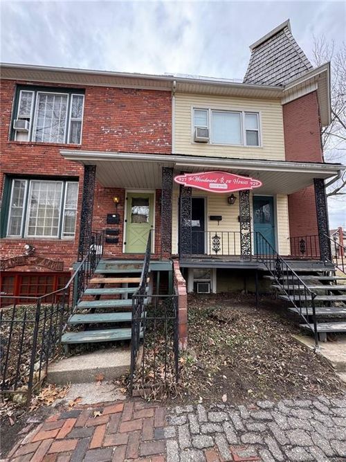 927 Sw Huntoon St, Topeka, KS, 66604-1500 | Card Image