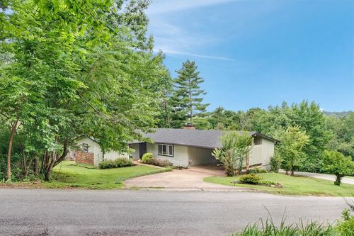 1981 N Greenview Dr, Fayetteville, AR, 72701-2514 | Card Image