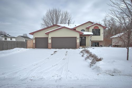 1220 10th Avenue Se, Cambridge, MN, 55008 | Card Image