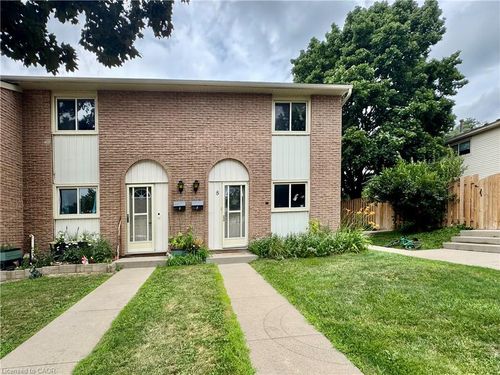 8-165 Green Valley Dr, Kitchener, ON, N2P1K3 | Card Image