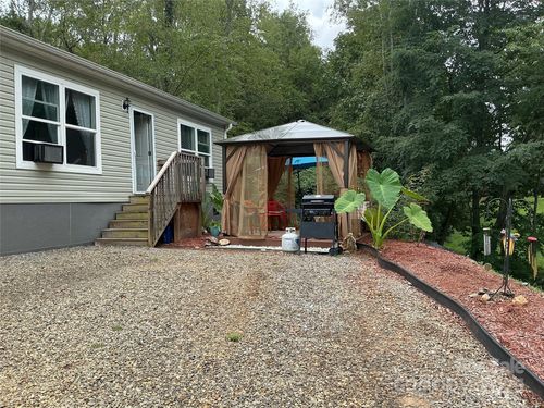 30 W Skyland Cir, Asheville, NC, 28804-2031 | Card Image