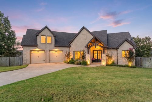 3101 Stonehill Dr, Sherwood, AR, 72120-4433 | Card Image