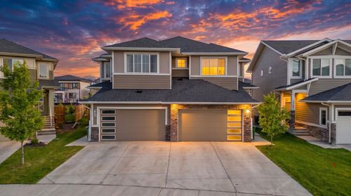 154 S Shore Crt, Chestermere, AB, T1X2S2 | Card Image
