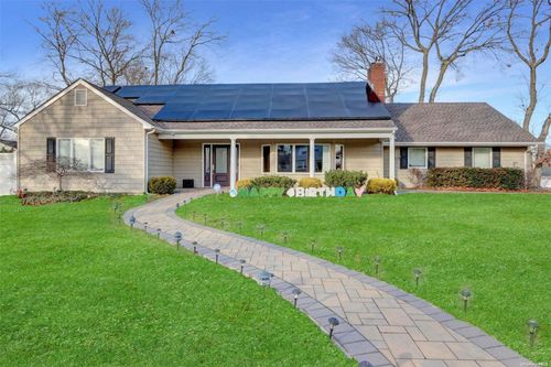 33 Whitfield Ln, Coram, NY, 11727-1027 | Card Image