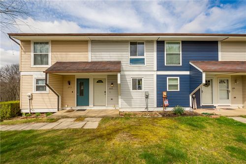 295 Holland Ct, Coraopolis, PA, 15108-9107 | Card Image