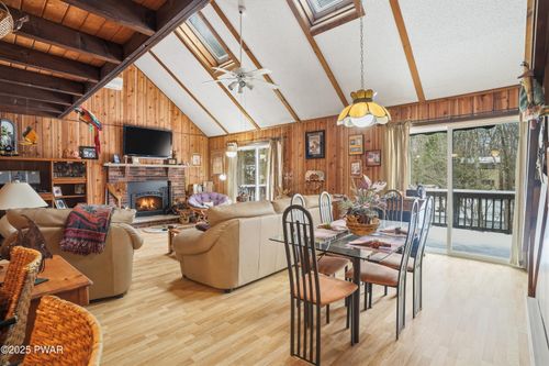 44 Woodview Ter, LAKE ARIEL, PA, 18436 | Card Image