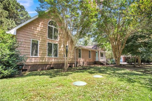 653 Possum Point Rd, Port Haywood, VA, 23138-2096 | Card Image