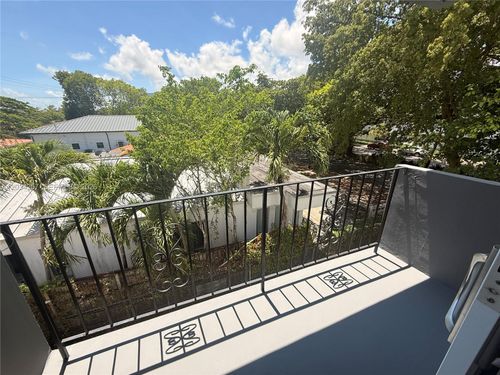 11-1860 Coral Way, Miami, FL, 33145-2767 | Card Image
