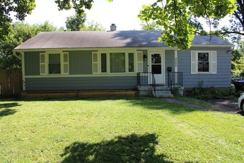 3225 Stratford Ave, Louisville, KY, 40218-1061 | Card Image