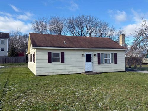 8 Belmont Avenue Ext, Rutland, VT, 05701-3325 | Card Image