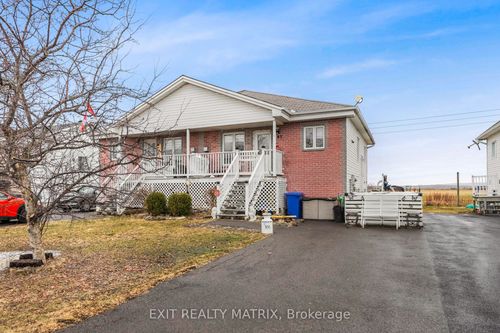 991 Jacynthe St, Hawkesbury, ON, K6A3W4 | Card Image