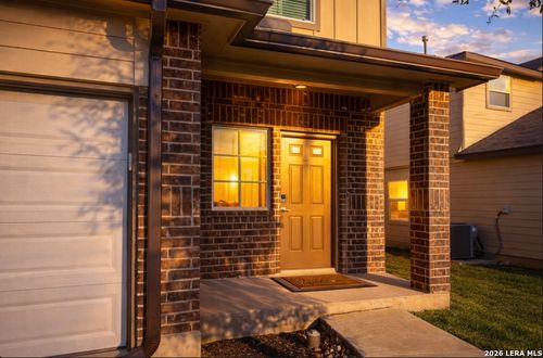 177 Middle Green Loop, Floresville, TX, 78114-0046 | Card Image