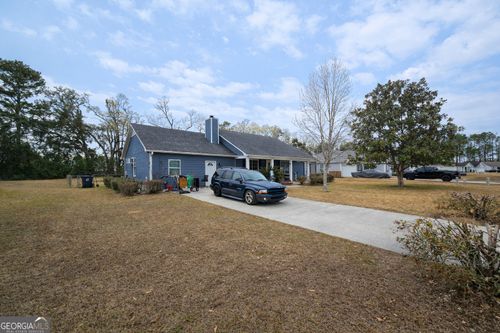3877 Stratford Cir, Valdosta, GA, 31605-4856 | Card Image