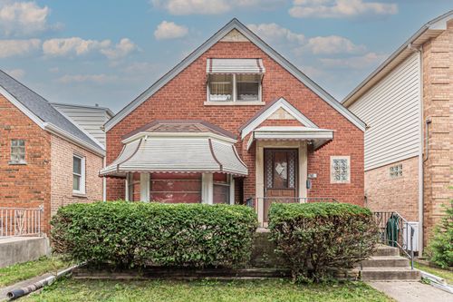 5219 N Marmora Ave, Chicago, IL, 60630-1120 | Card Image