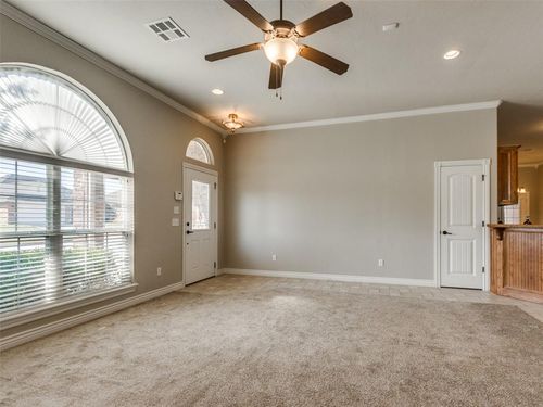 3409 Valley Holw, Norman, OK, 73071-3687 | Card Image