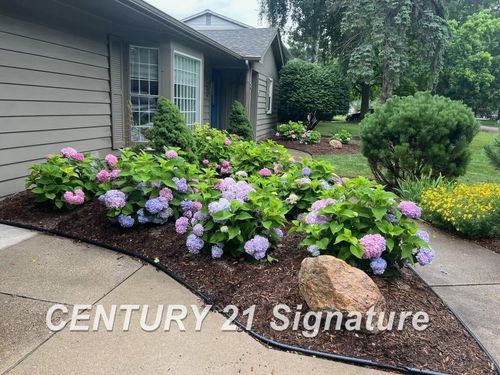 8 Iota Pl, Saginaw, MI, 48638-5978 | Card Image