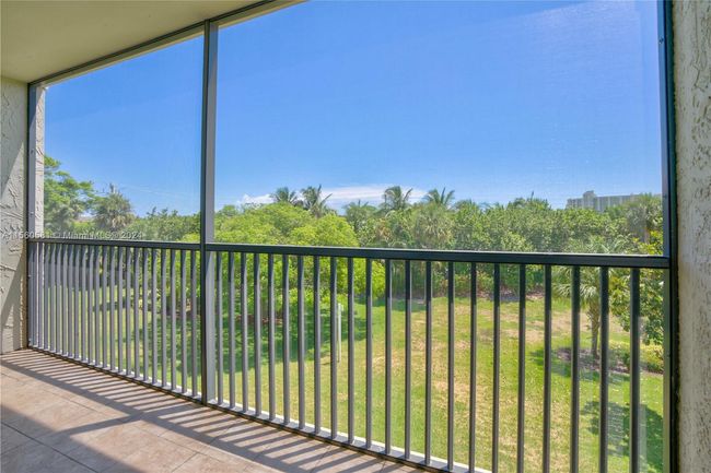 APT-305C - 300 N Highway A1a, Condo with 2 bedrooms, 2 bathrooms and null parking in Jupiter FL | Image 14
