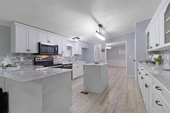 737 Lake Shore Dr, House other with 3 bedrooms, 2 bathrooms and 2 parking in Trinity TX | Image 19