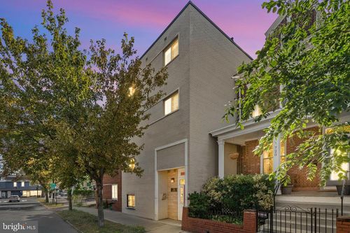 apt-6-718 Park Rd Nw, WASHINGTON, DC, 20010-1588 | Card Image