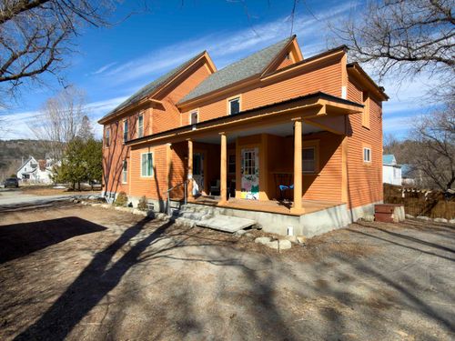 97 School St, St. Johnsbury, VT, 05819-1432 | Card Image