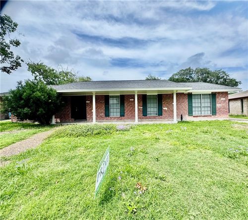 5122 Moultrie Dr, Corpus Christi, TX, 78413-3810 | Card Image