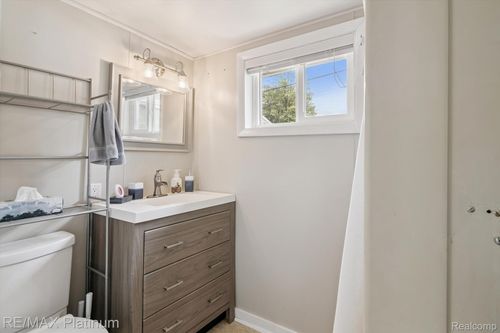 11181 W Ferndale Dr, Manitou Beach, MI, 49253-9545 | Card Image