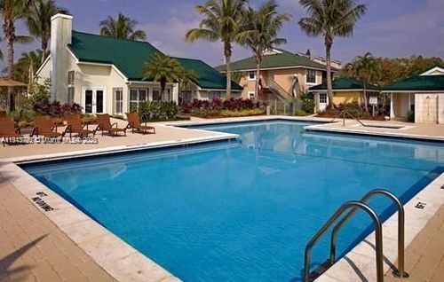 3992-3992 Nw 87th Ave, Sunrise, FL, 33351-6582 | Card Image