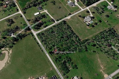 567 Antonio Martinez St, Sealy, TX, 77474-6714 | Card Image